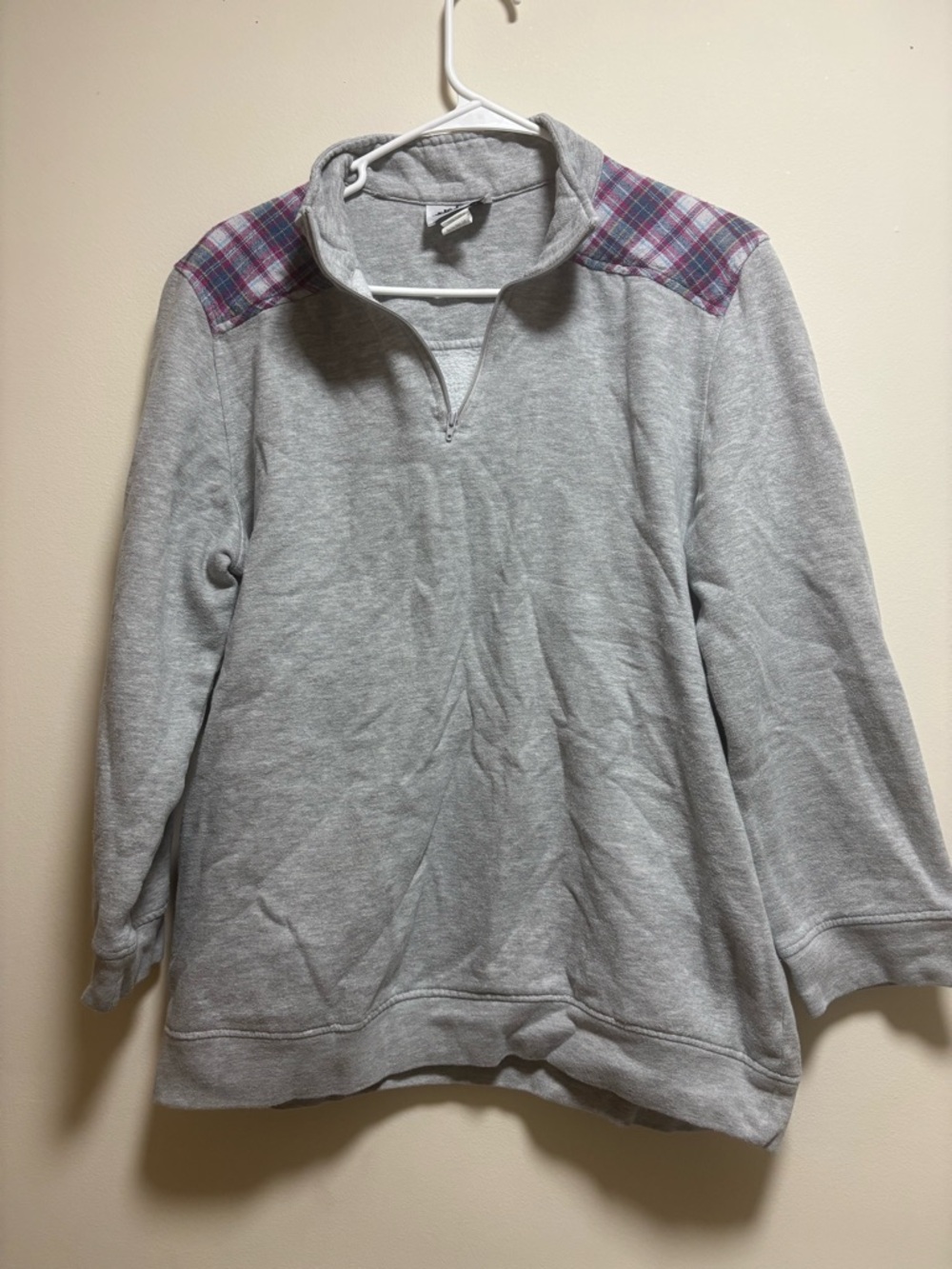 Metropolitan Gray Quarter Zip Sweatshirt Plaid Flannel- Size large